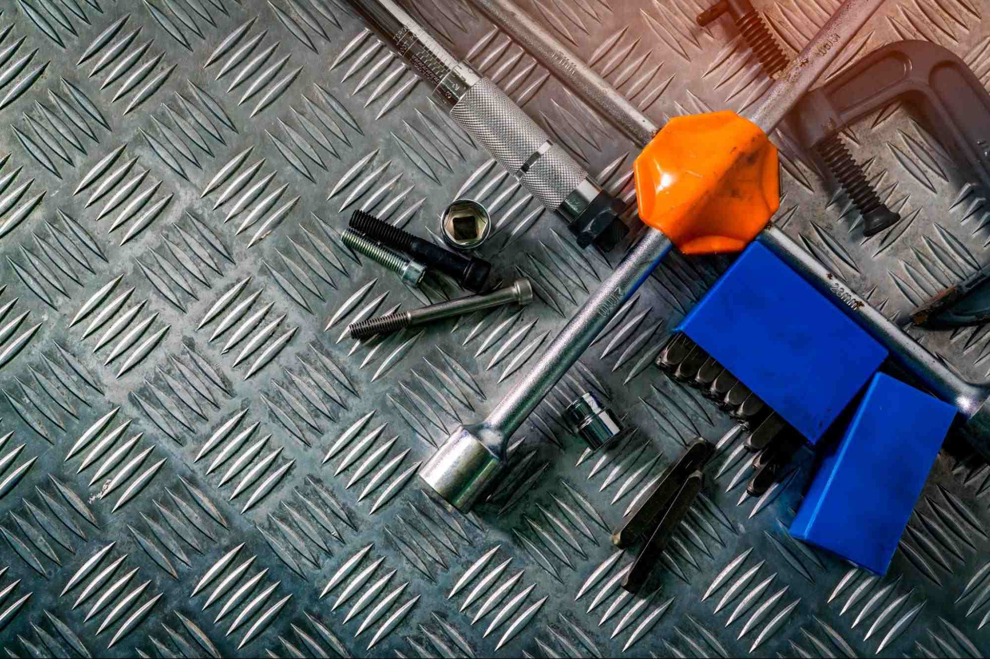 como-escolher-pisos-industriais-resistentes-a-produtos-quimicos-guia-completo-e-atualizado